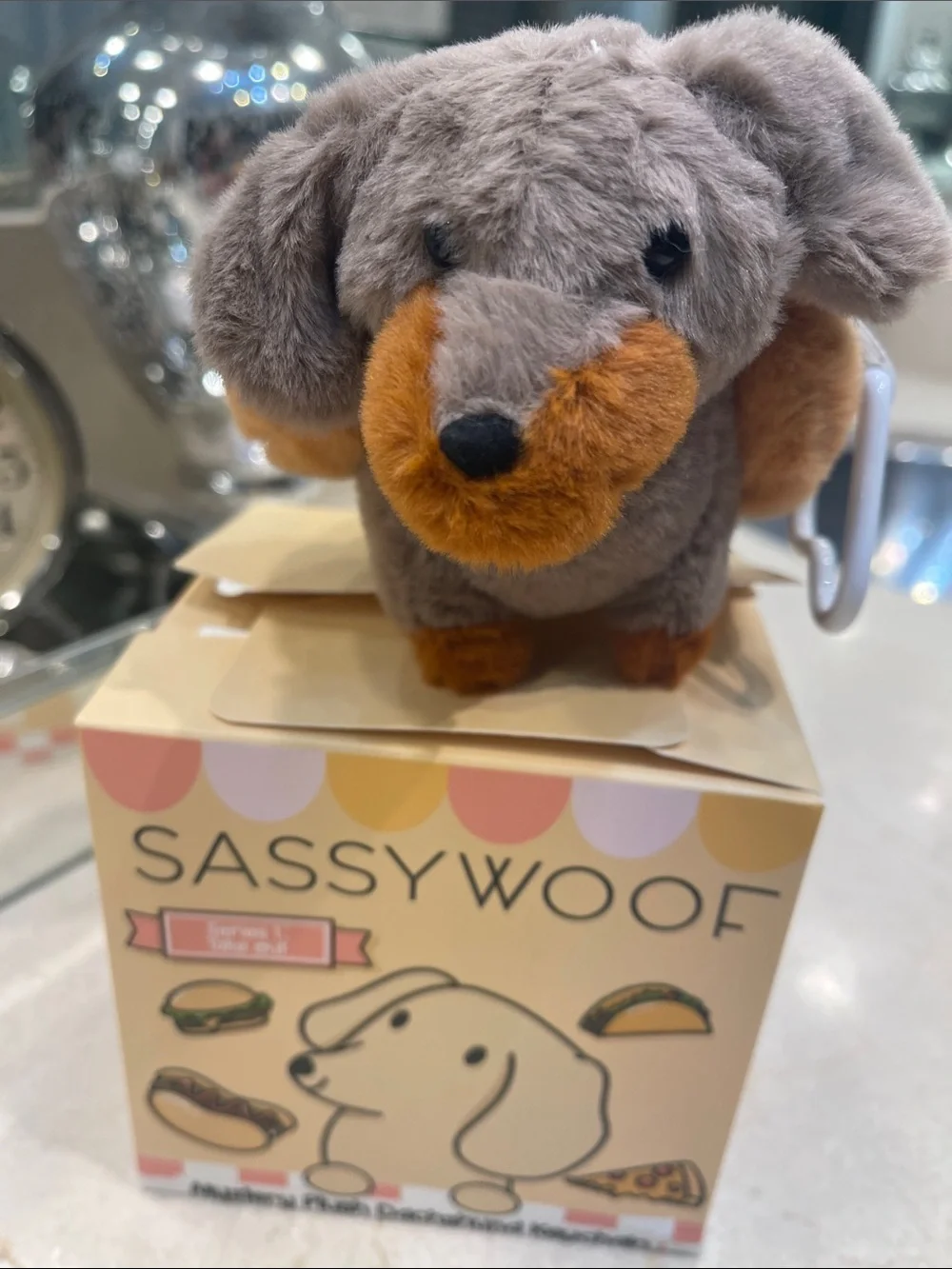 New rare! Sassy woof dachshund purse charm key chain blind box hotdog!